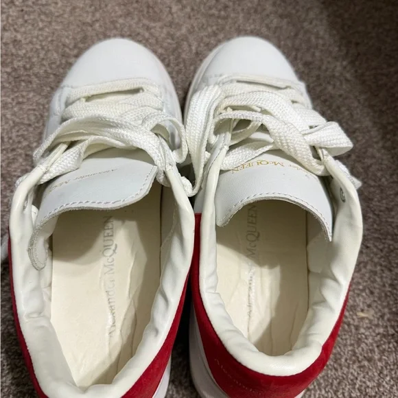 Alexander McQueen Cream and Red High-Top Sneakers - Picture 4 of 5